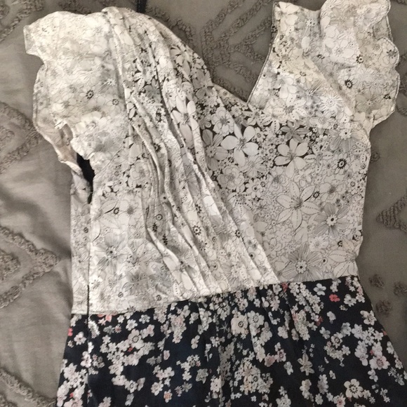 Dress - Picture 5 of 5